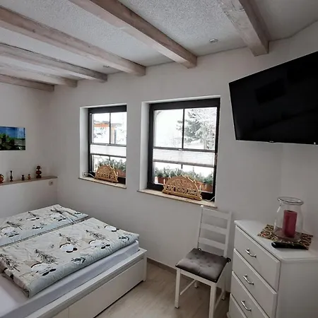 Apartment Aronia Garten