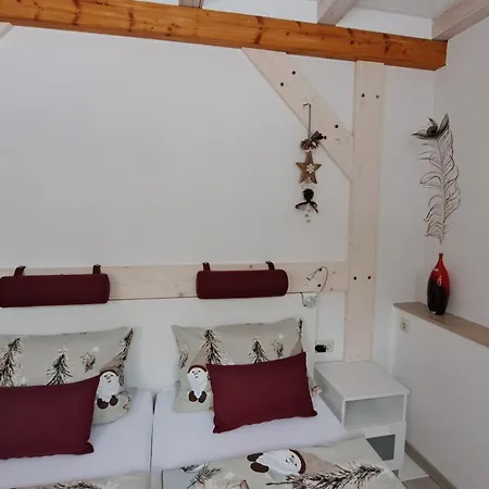 Aronia Garten Apartment *